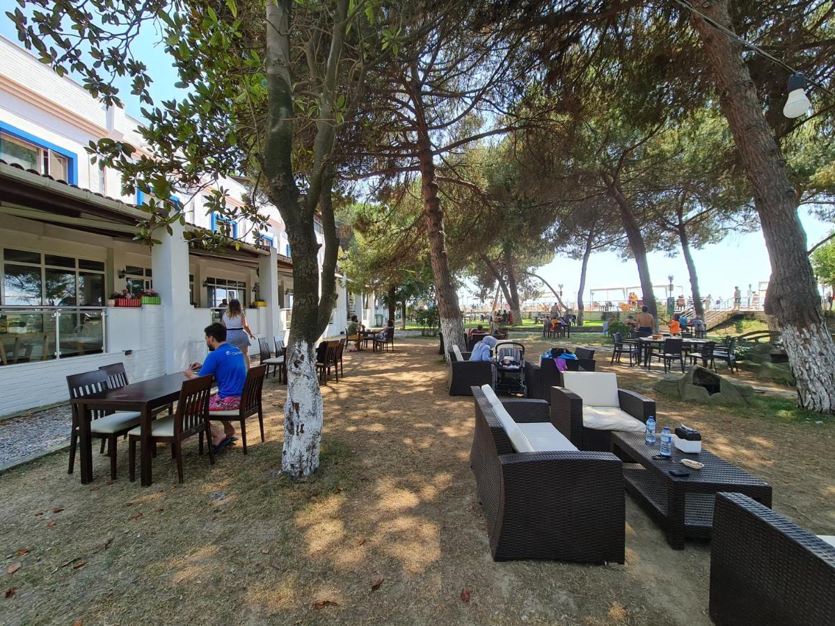 Sporkoey Hotel & Beach Club Darica  Luaran gambar