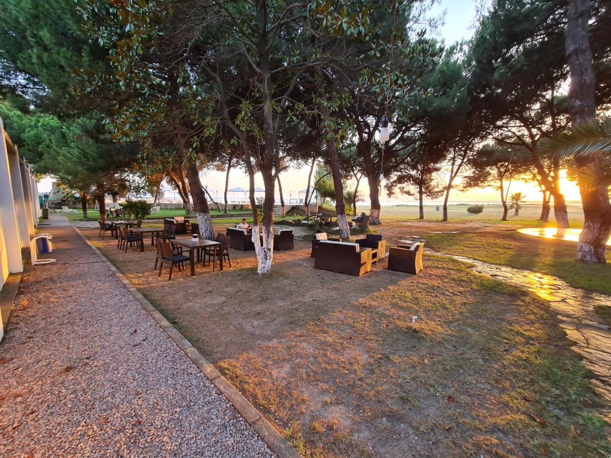 Sporkoey Hotel & Beach Club Darica  Luaran gambar