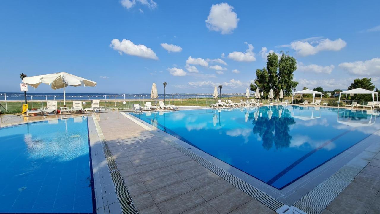 Sporkoey Hotel & Beach Club Darica  Luaran gambar