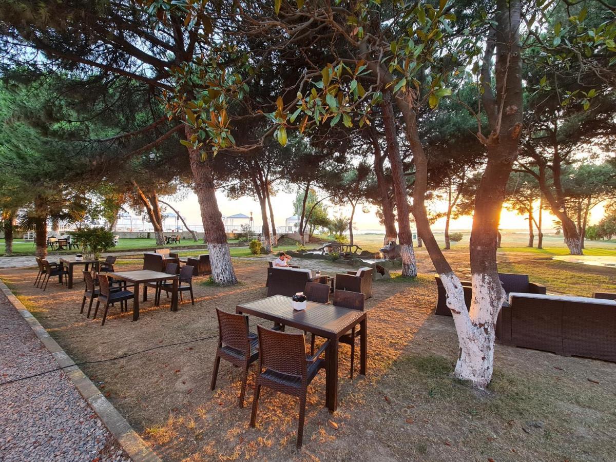 Sporkoey Hotel & Beach Club Darica  Luaran gambar